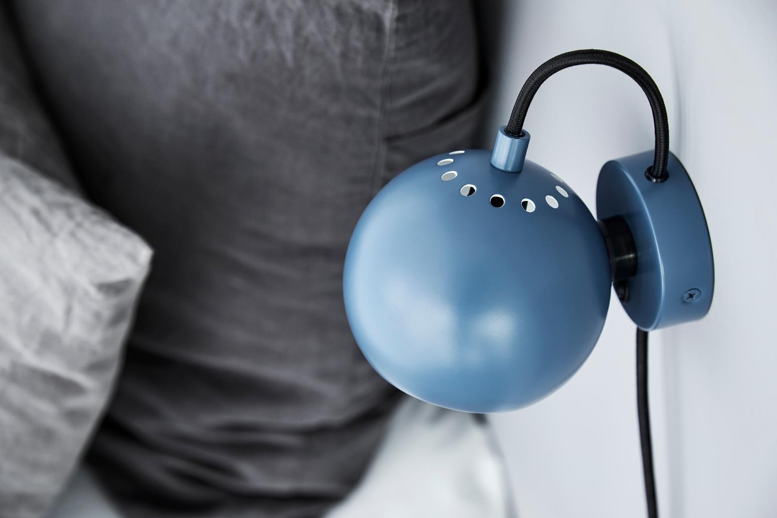 Frandsen - Wandlamp Ball - Blauw - 16x12x10cm