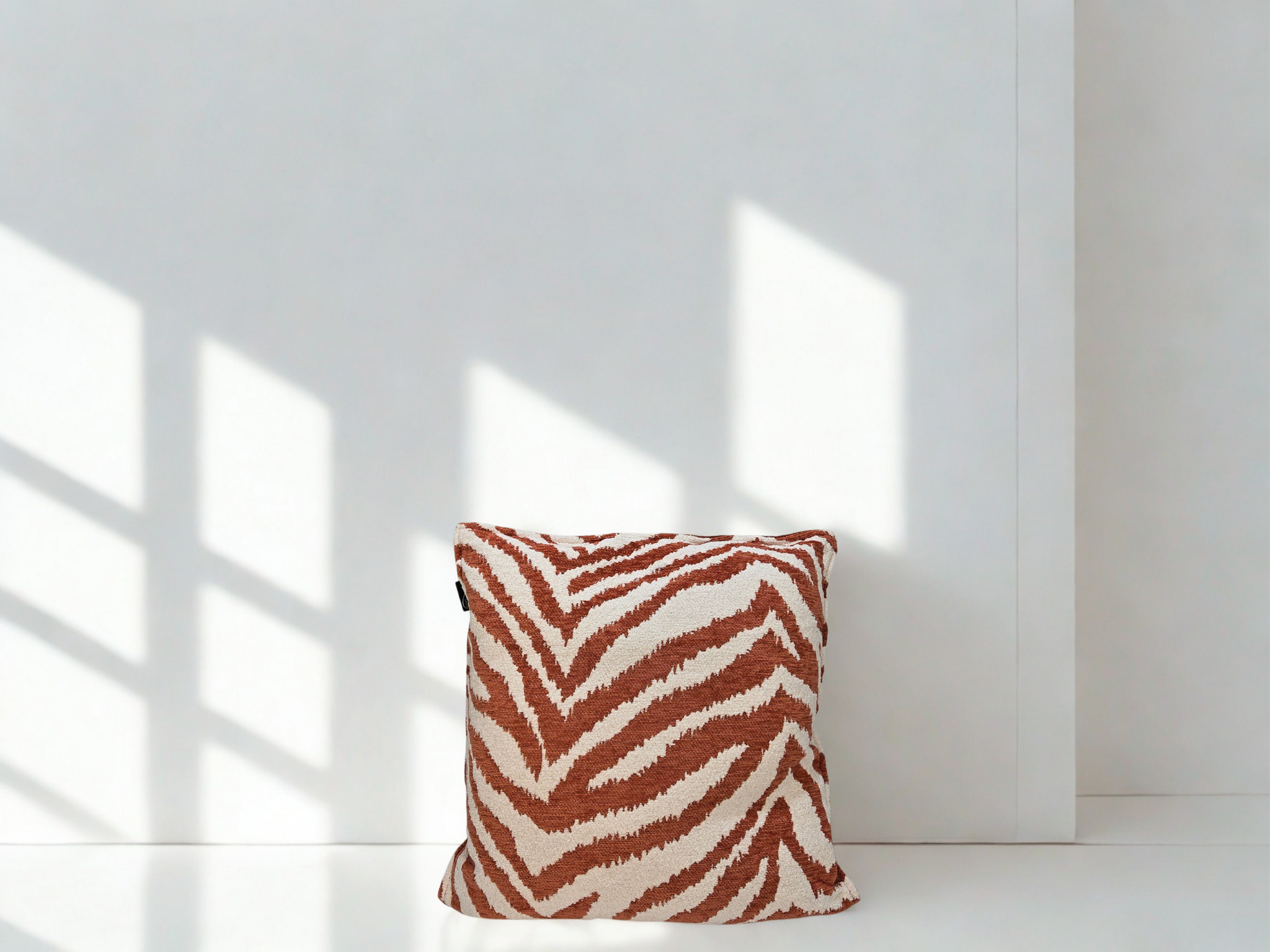 Unique Living - Sierkussen Rowan 45x45cm - Orange Flame