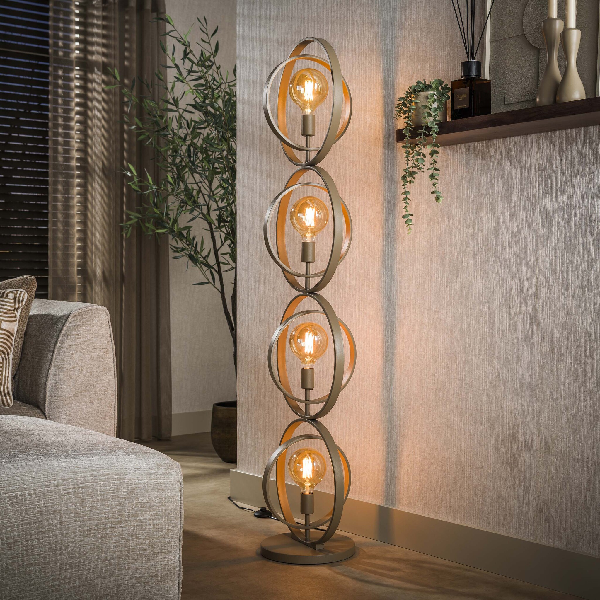 Hoyz Collection - Vloerlamp Turn Around 4-lichts - Beige