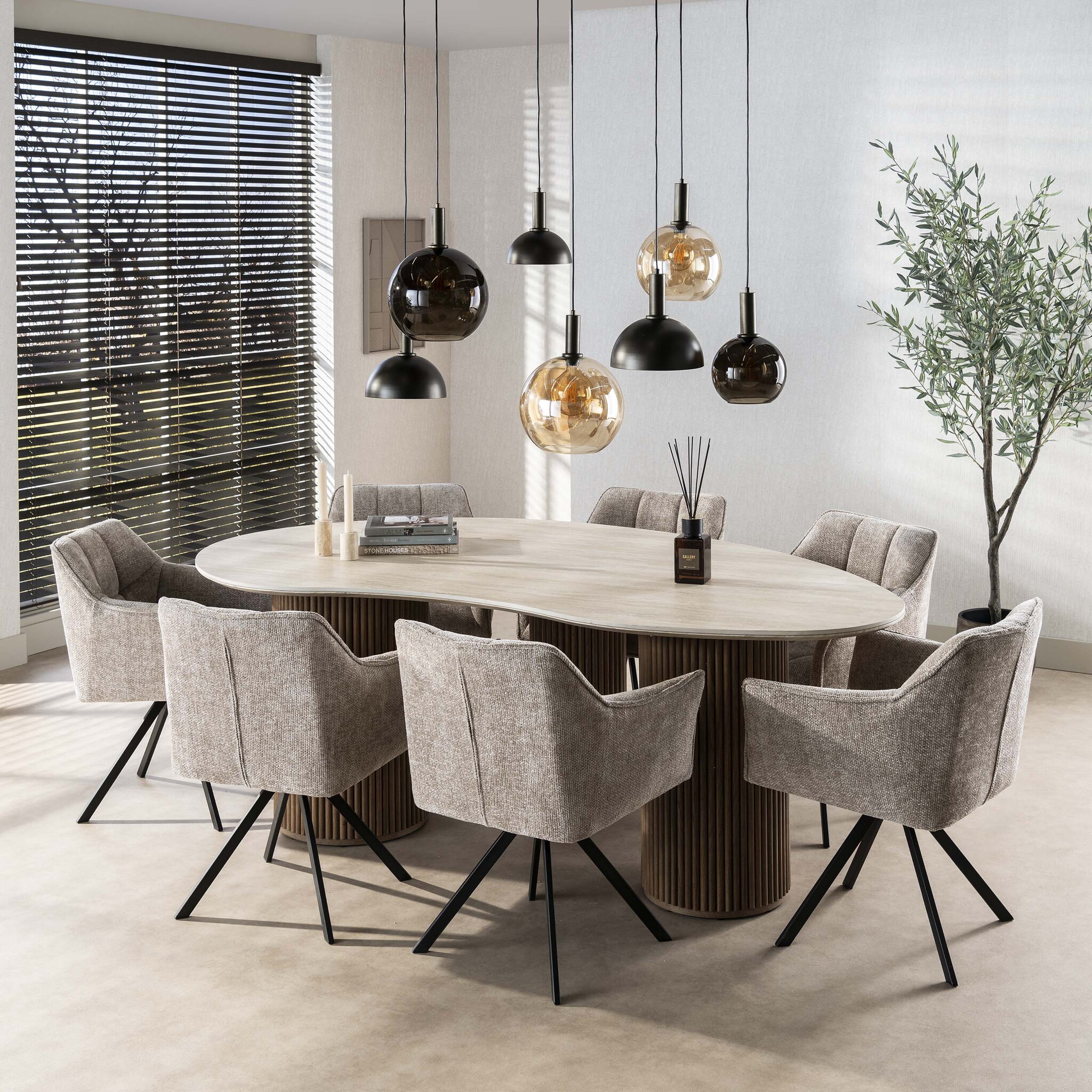 Hoyz Collection - Eettafel Romano Niervormig 215cm - 3D Keramiek Travertin