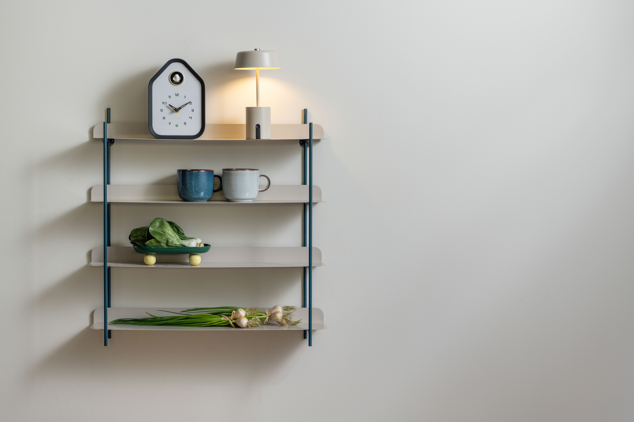 Karlsson - Wall/Table Clock Reina Cuckoo - Zwart - Øcm