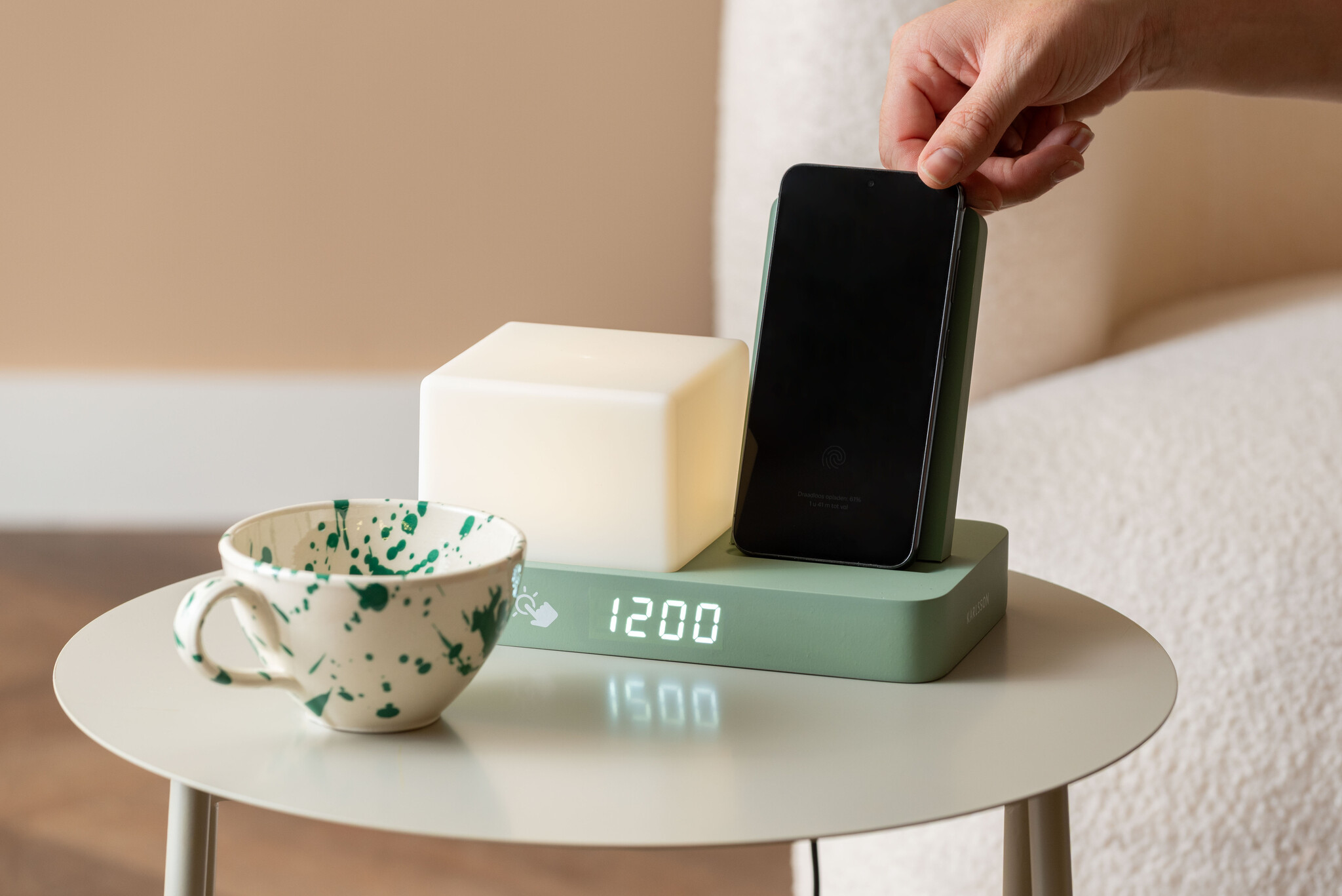 Karlsson - Wekker Retro w. Night Light LED - Groen - 11,5x15,4x20 cm