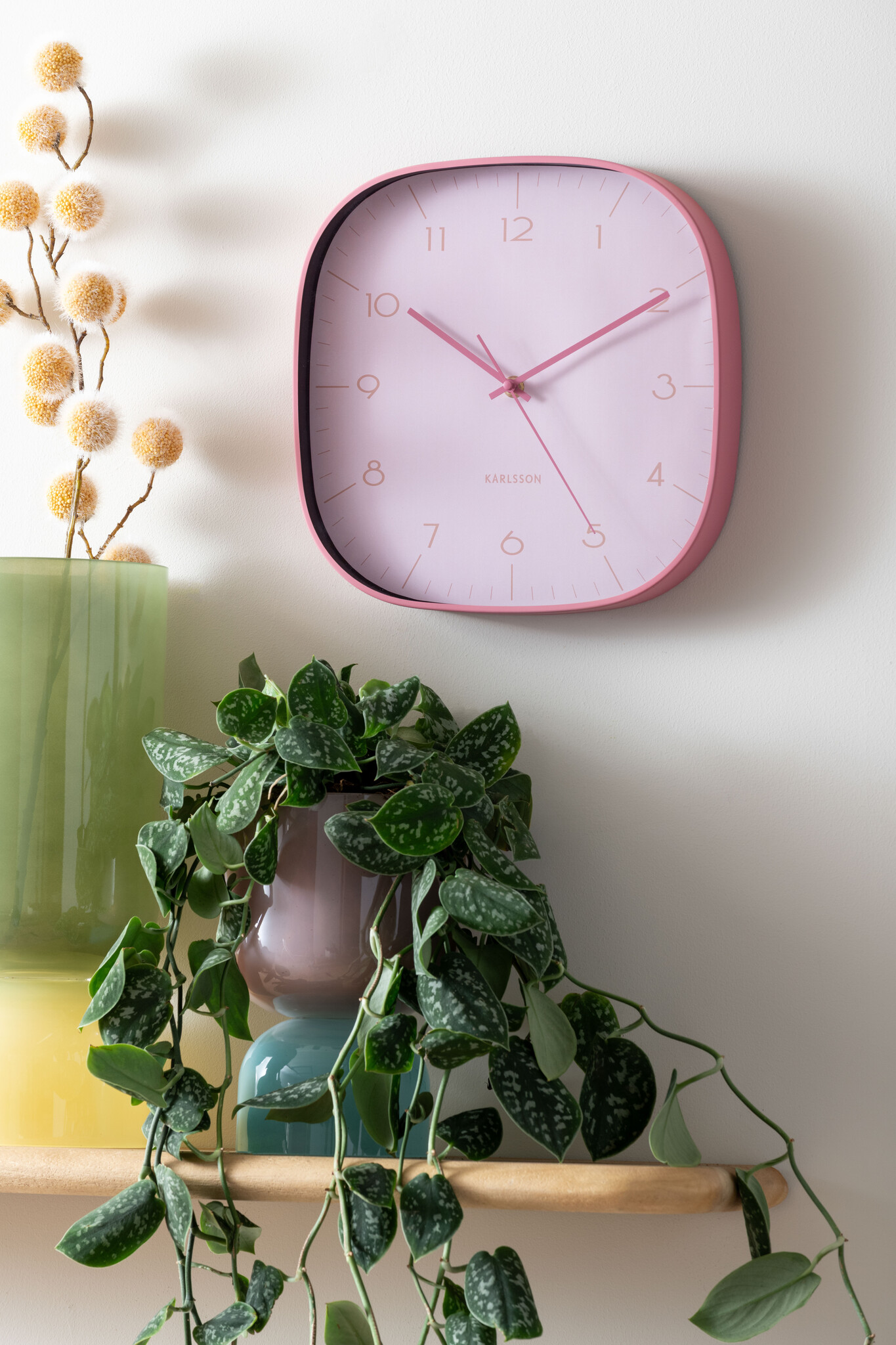 Karlsson - Wall Clock Grato Cuadrado - Roze - Øcm