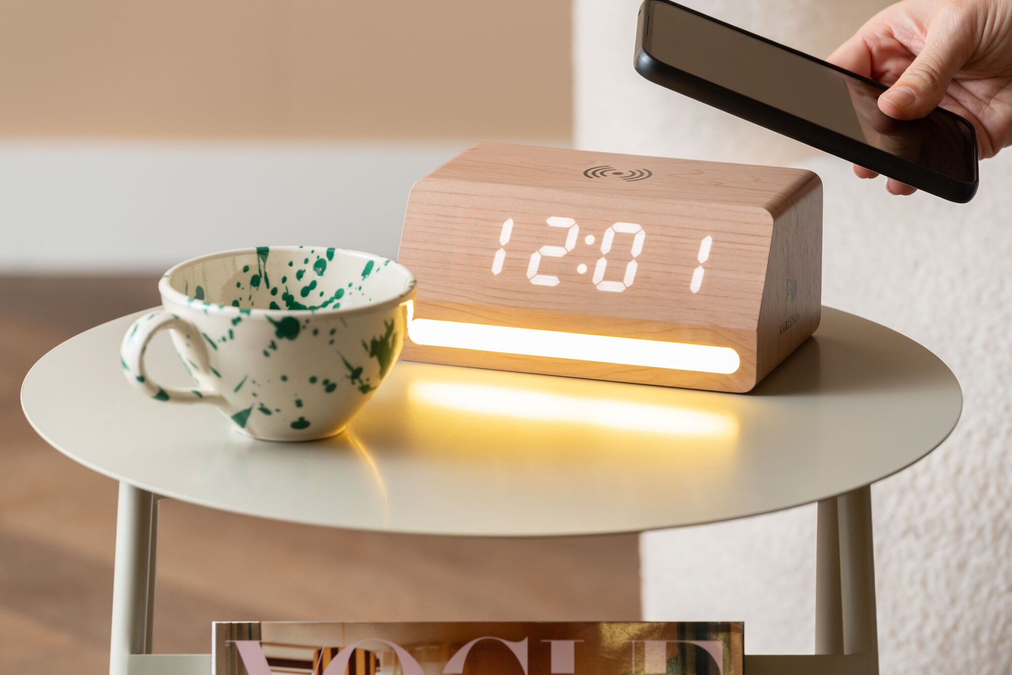 Karlsson - Wekker Retro w. Light LED - Bruin - 10x16,5x7,5 cm