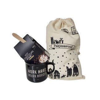 Sinterklaaspakket 'work hard relax harder' mok - canvas