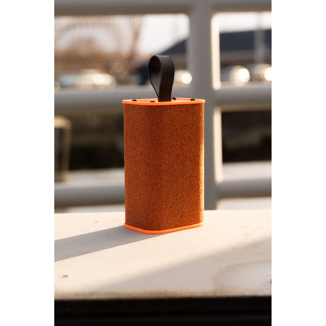 Brainz speaker Spike met LED verlichting oranje