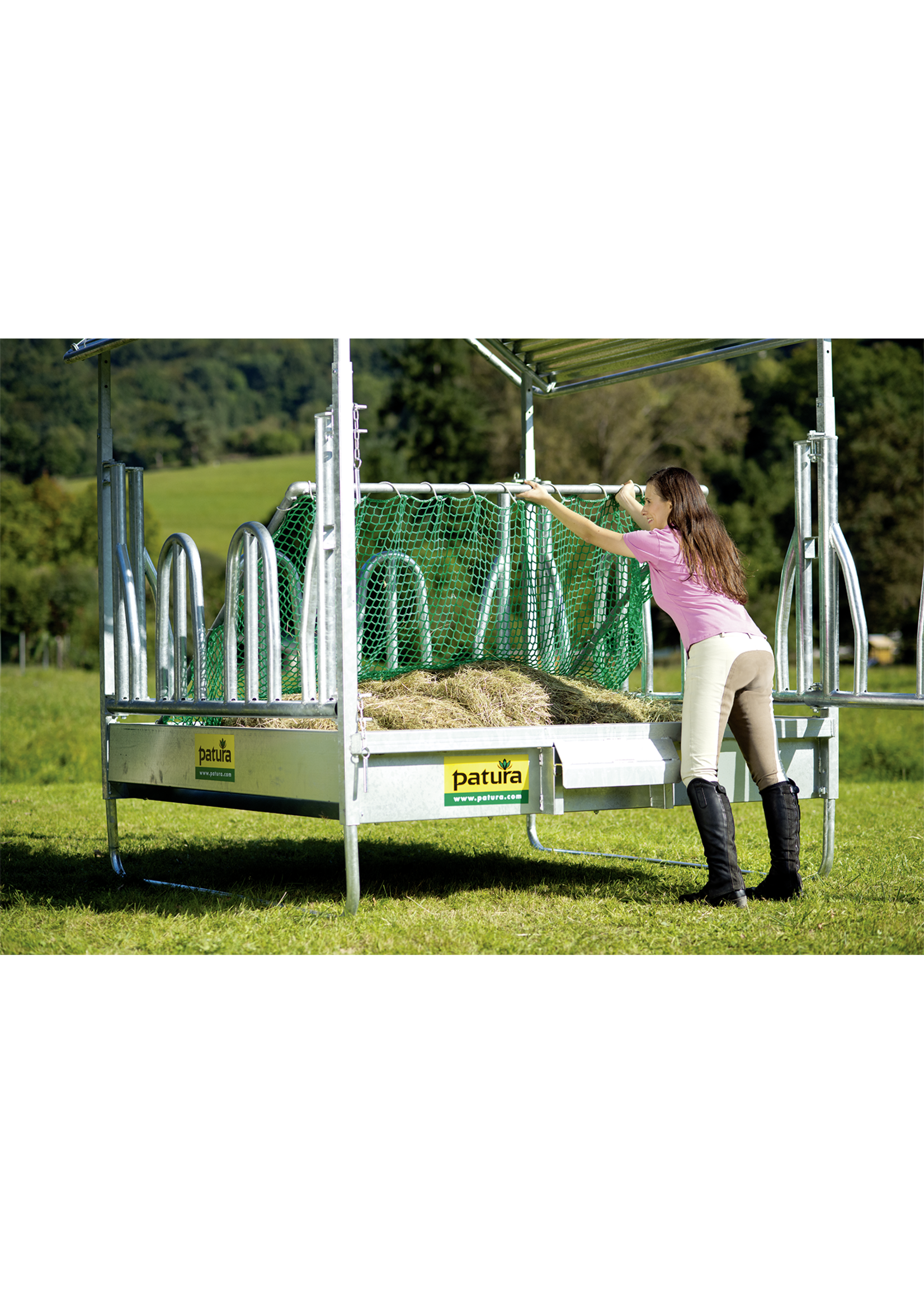 Patura Frame for feed saving net for pro square rack