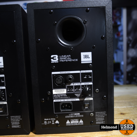 JBL LSR305 Active Speakers Zwart | Nette Staat