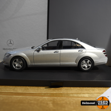 Mercedes Benz S Klasse Model Auto 1:18 Zilver Special Edition! | ZGAN