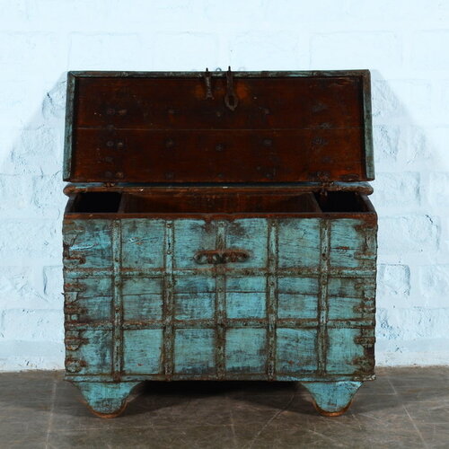 Antieke bruidskist blauw