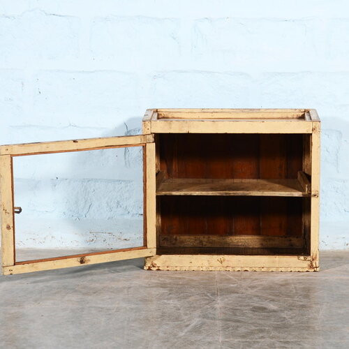 Winkel showcase Art Deco