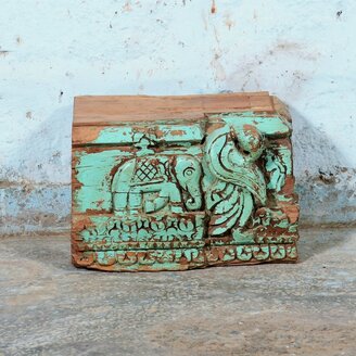 Turquoise voetstuk olifant