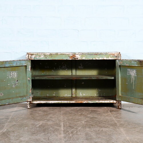 Dressoir groen patina