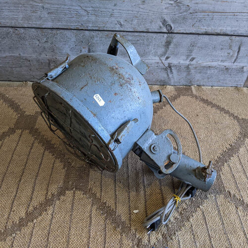 Scheeps zoeklamp