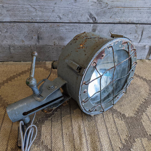 Scheeps zoeklamp