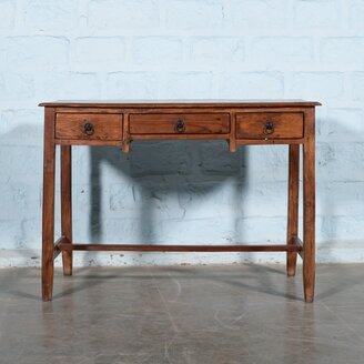 Vintage bureau bold