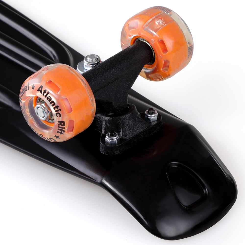 DBA Skateboard met ledverlichting - Zwart & Oranje - 57 cm