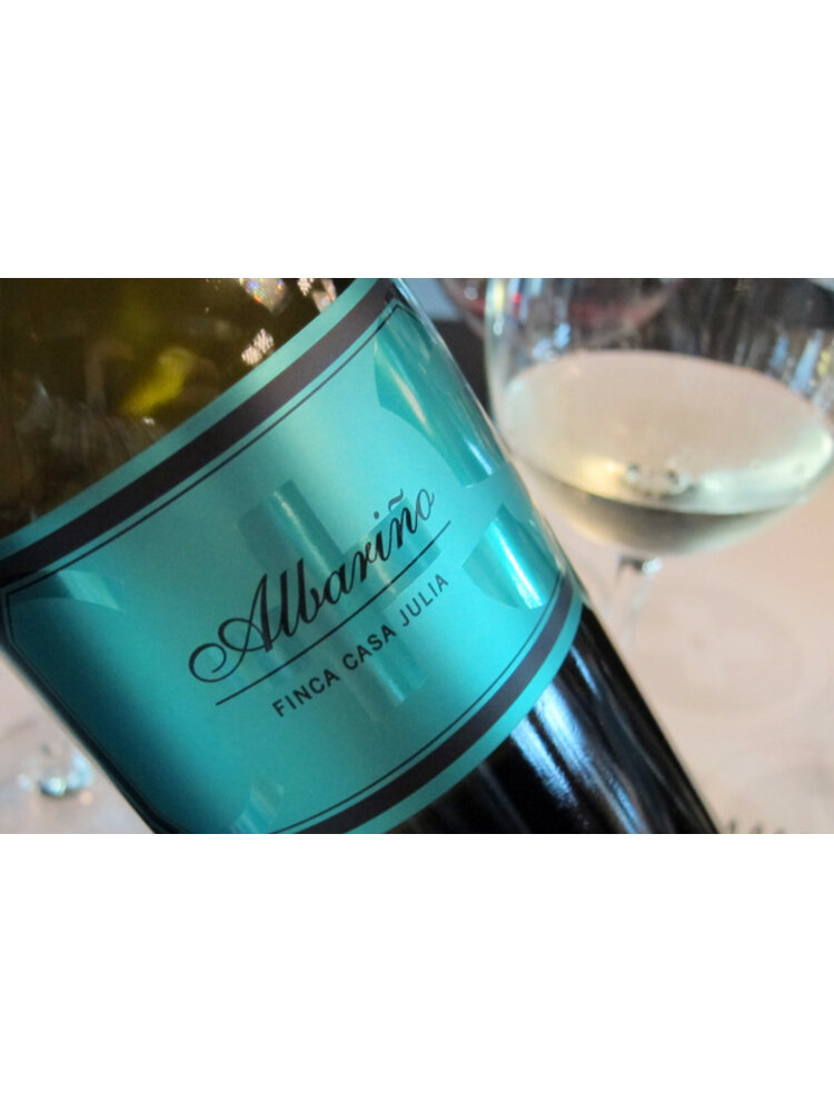 Bodegas Hispano+Suizas Bodegas Hispano+Suizas Albariño Finca Casa Julia 2023