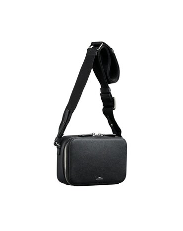 A.P.C. A.P.C. PARIS SOHO CAMERA BAG GRAIN LEATHER NEKTAS ZWART A.P.C. A.P.C. PARIS SOHO CAMERA BAG GRAIN LEATHER NEKTAS ZWART