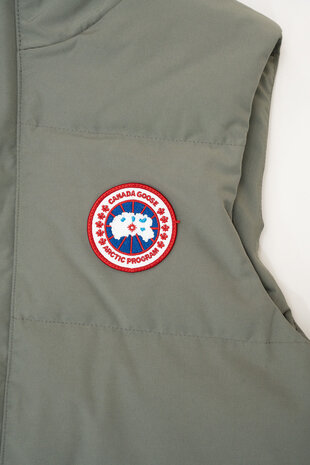 CANADA GOOSE FREESTYLE CREW VEST SAGEBUSH GROEN