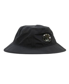 C.P. COMPANY GOGGLE BUCKET HAT ZWART
