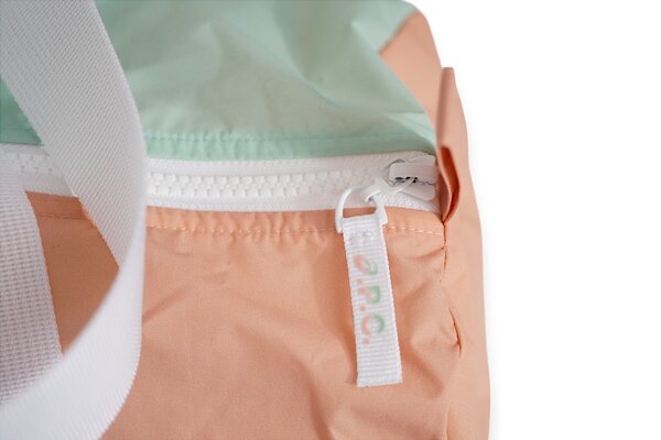 A.P.C. A.P.C. PARIS X ASICS GYMBAG MULTICOLOUR A.P.C. A.P.C. PARIS X ASICS GYMBAG MULTICOLOUR