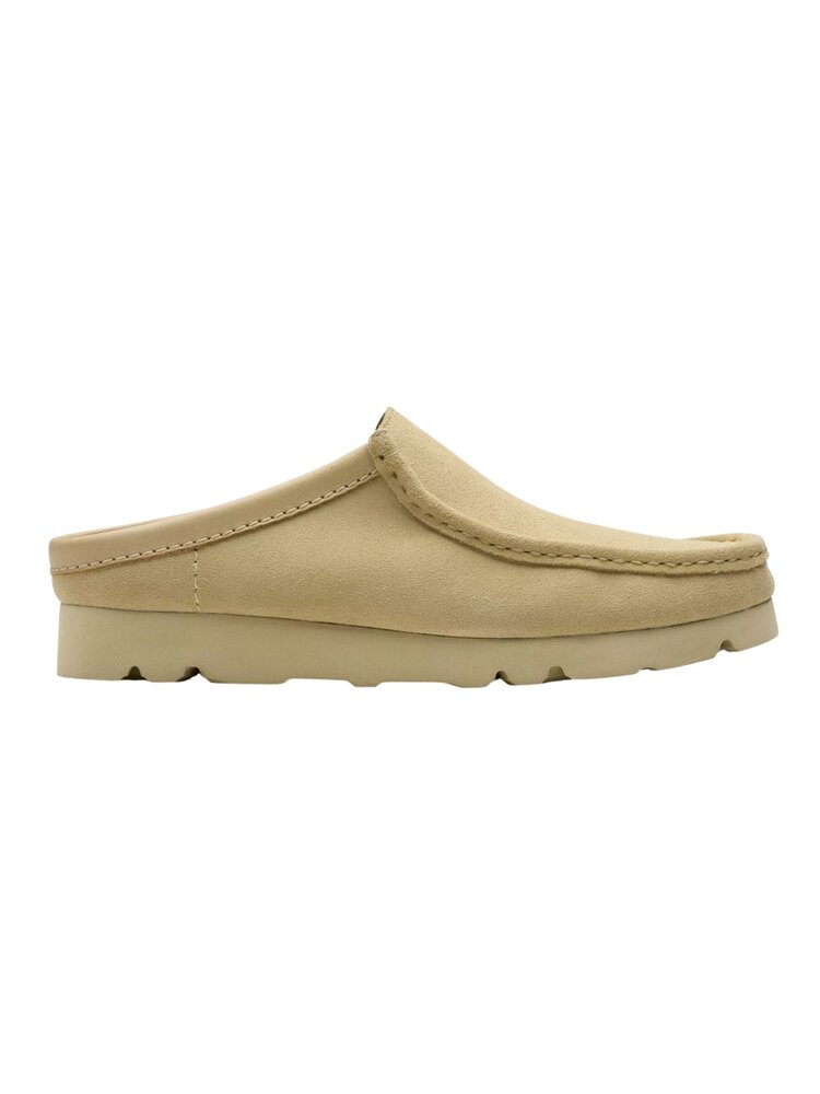 CLARKS WALLABEE SLIP ON MAPLE BEIGE CLARKS WALLABEE SLIP ON MAPLE BEIGE