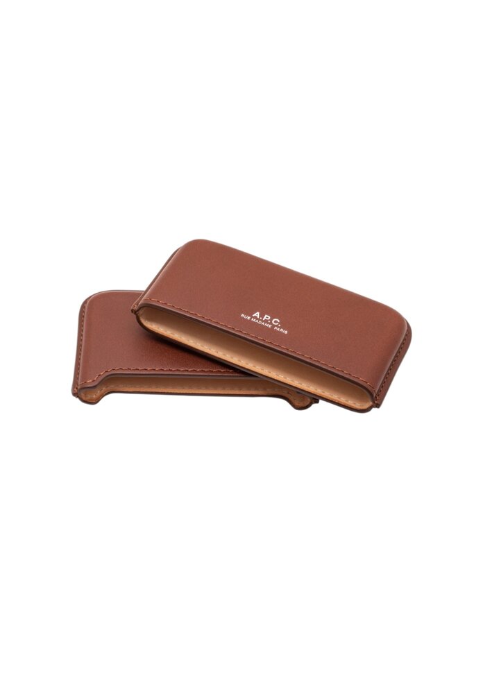 A.P.C. PARIS MAGNA CARTA CARDHOLDER BRUIN A.P.C. PARIS MAGNA CARTA CARDHOLDER BRUIN