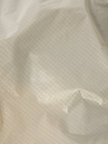 STONE ISLAND RIPSTOP LIGHT HT NYLON JACK IVORY STONE ISLAND RIPSTOP LIGHT HT NYLON JACK IVORY