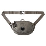 C.P. COMPANY NYLON B LENS CROSSBODY BAG GRIJS