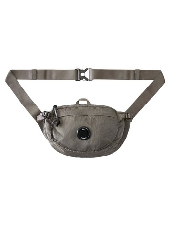 C.P. COMPANY NYLON B LENS CROSSBODY BAG GUNMETAL GRIJS