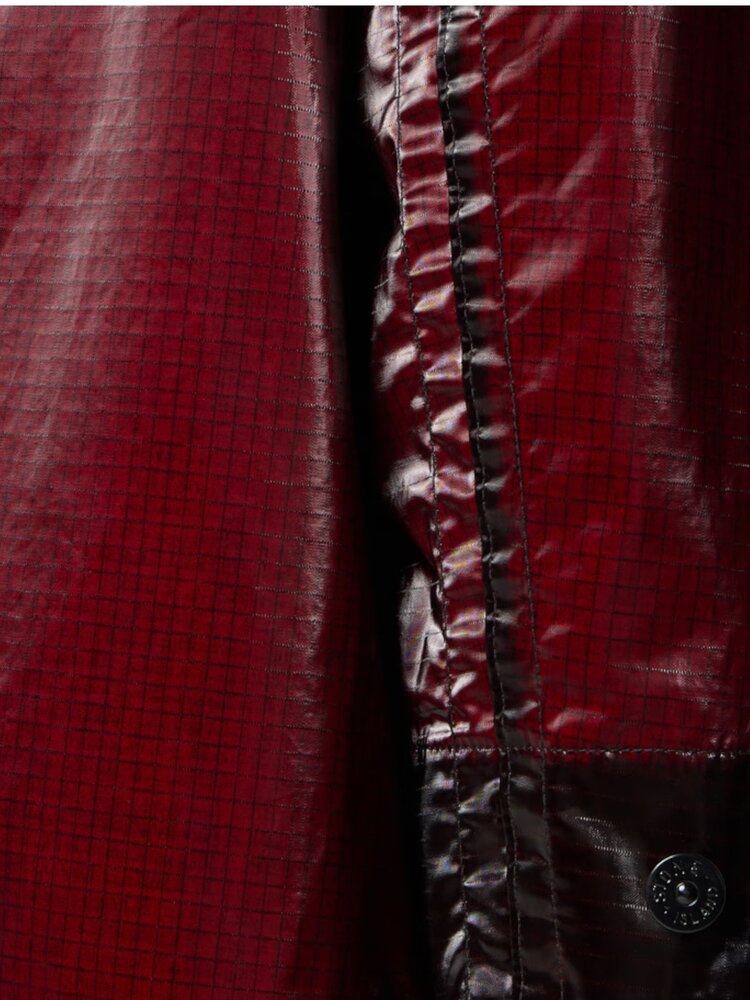 STONE ISLAND UNEVEN RIPSTOP PRISMATICO PARKA JACK DARK BURGUNDY