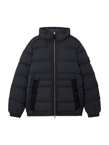 STONE ISLAND SEAMLESS TUNNEL NYLON DOWN-TC ZWART