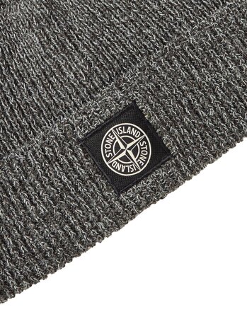 STONE ISLAND KNIT REFLECTIVE BEANIE CEMENT GREY