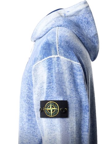 STONE ISLAND HOODED PULLOVER SPRAY EFFECT BLAUW