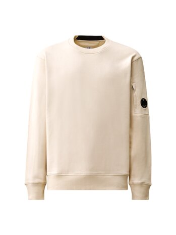 C.P. Company C.P. COMPANY DIAGONAL RAISED FLEECE CREWNECK LENS SWEATER DEW C.P. Company C.P. COMPANY DIAGONAL RAISED FLEECE CREWNECK LENS SWEATER DEW