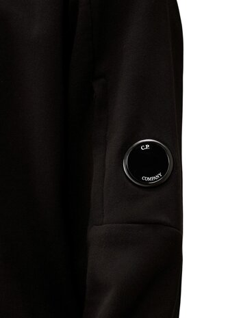 C.P. Company C.P. COMPANY DIAGONAL RAISED FLEECE CREWNECK LENS SWEATER BLACK