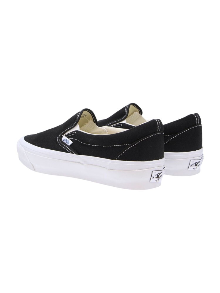 Vans VANS LX CLASSIC SLIP-ON 98 SNEAKERS BLACK