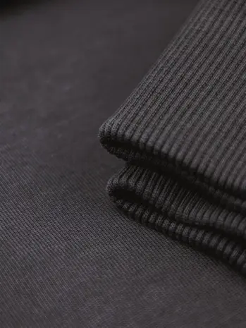 Brams Fruit BRAM'S FRUIT FLORA 2.0 LONGSLEEVE BLACK Brams Fruit BRAM'S FRUIT FLORA 2.0 LONGSLEEVE BLACK