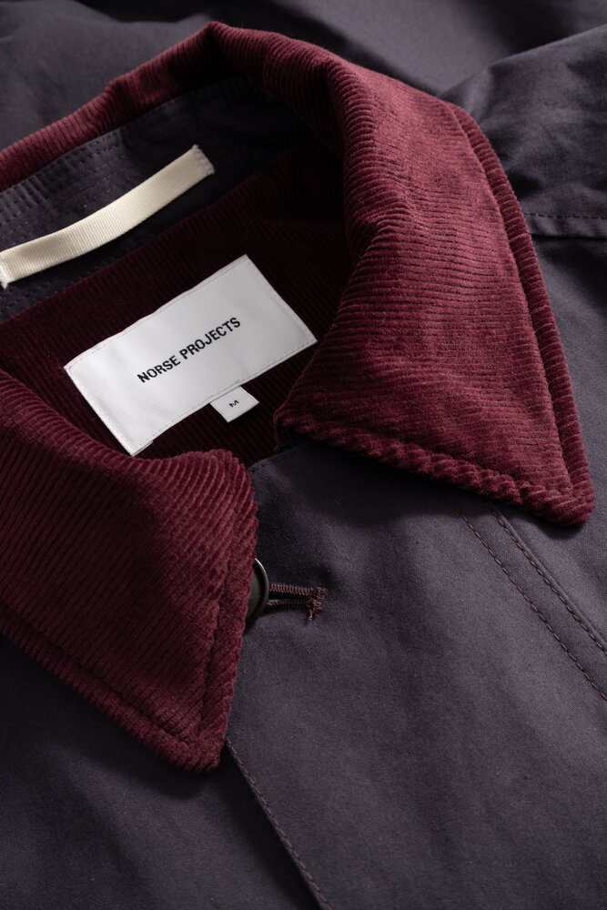 Norse Projects NORSE PROJECTS HOLMEN WAX RAGLAN INSULATED JACKET DARKEST PURPLE