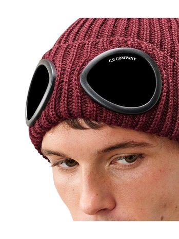 C.P. Company C.P. COMPANY EXTRAFINE MERINO WOOL GOGGLE BEANIE ANDORRA