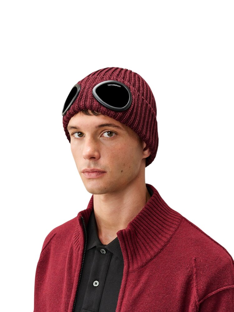 C.P. Company C.P. COMPANY EXTRAFINE MERINO WOOL GOGGLE BEANIE ANDORRA