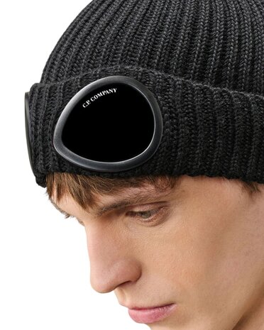 C.P. Company C.P. COMPANY EXTRAFINE MERIONO WOOL GOGGLE BEANIE BLACK