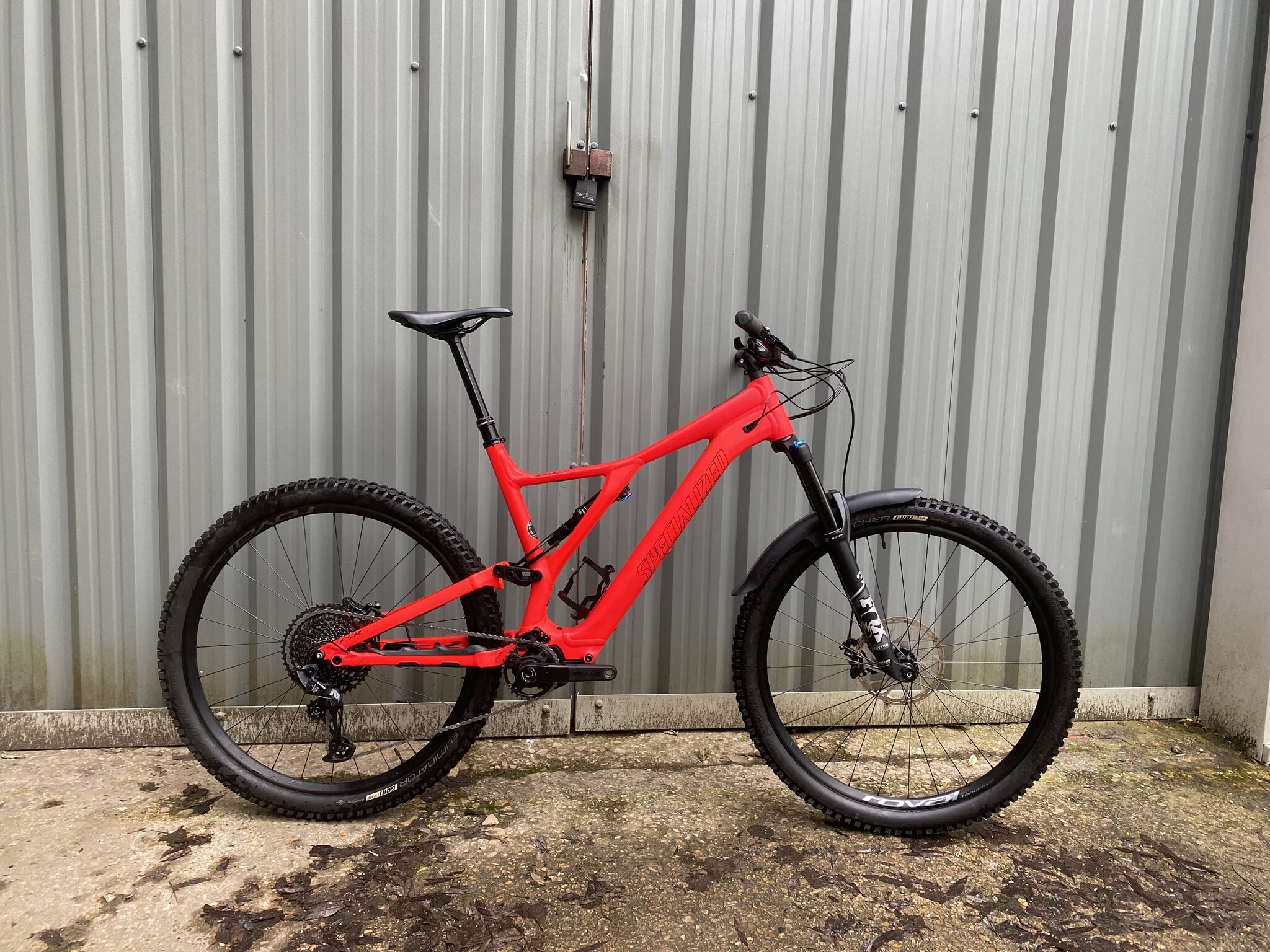 Specialized best sale levo red