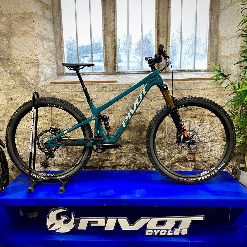 Pivot New Pivot Trail 429 Custom Build