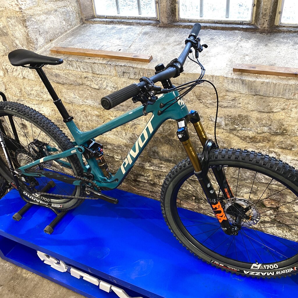 Pivot Pivot Trail 429 29 Willow Green Fox Factory Float X Custom Build (M)