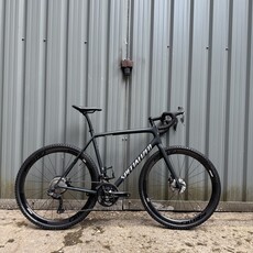 Pre-Loved 2022 Specialized Crux Expert Forest Green 58cm (custom build)