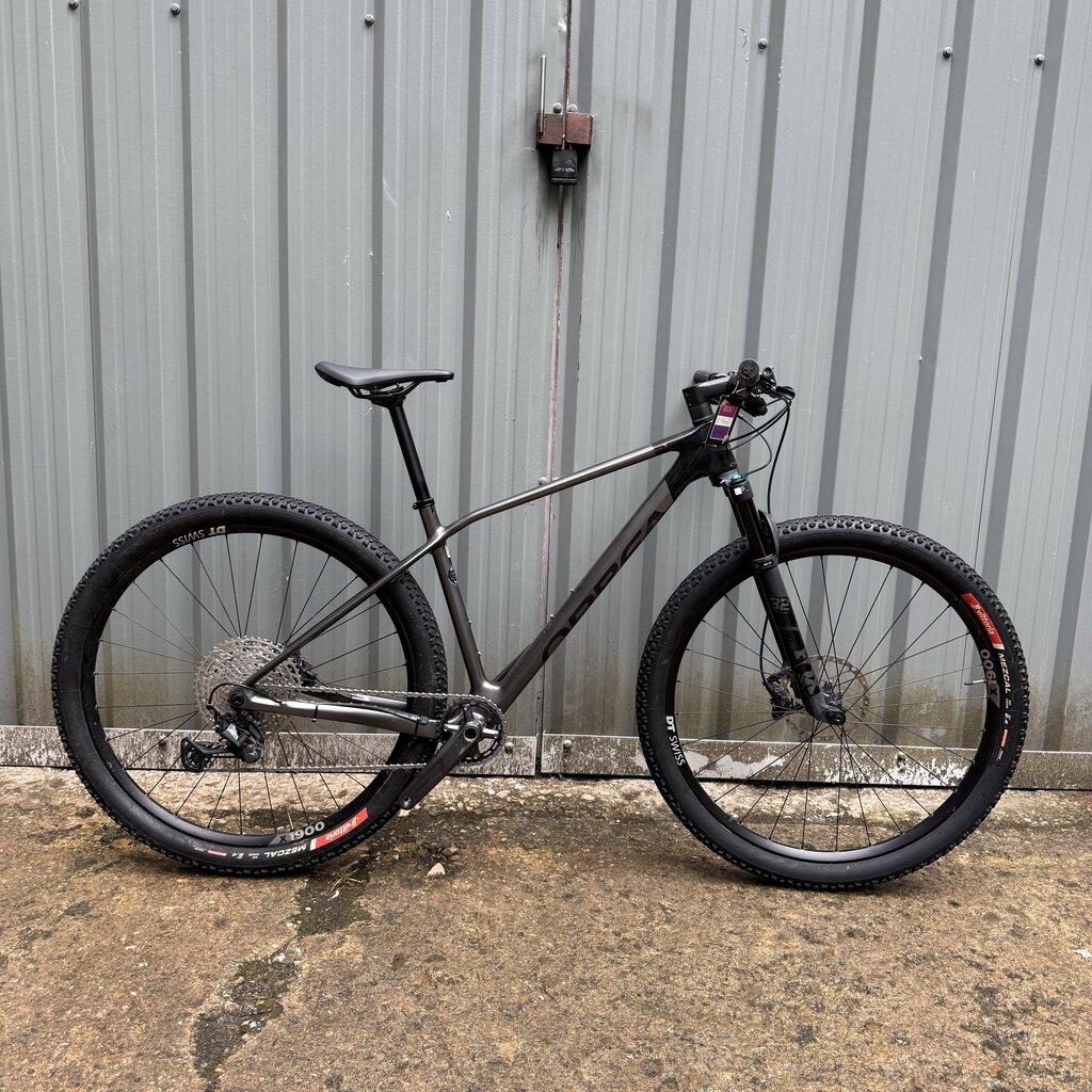 Pre-Loved Orbea Alma M25 Black Medium