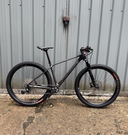 Pre-Loved Orbea Alma M25 Black Medium
