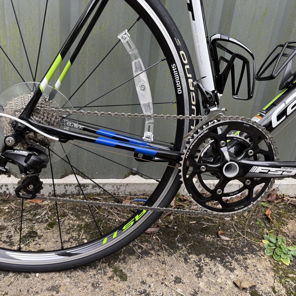 Pre-Loved 2015 Cannondale SuperSix Evo 105 White / Green / Black 58cm